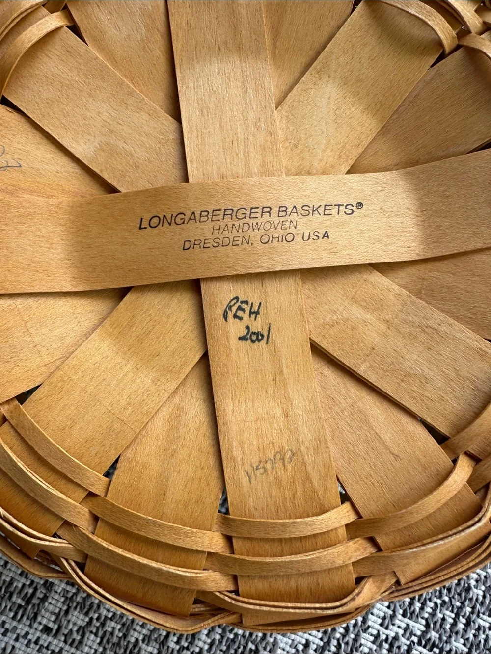 Longaberger Darning Basket (2001) with Liner and Protector